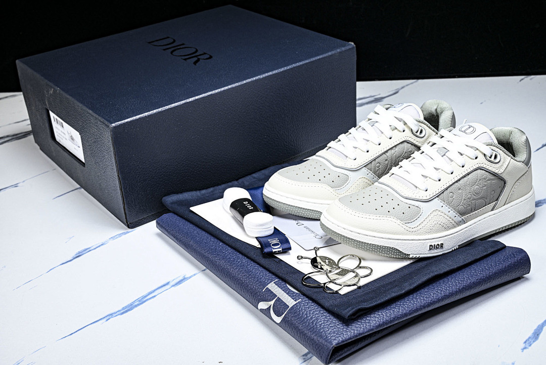 D10r SNEAKERS
