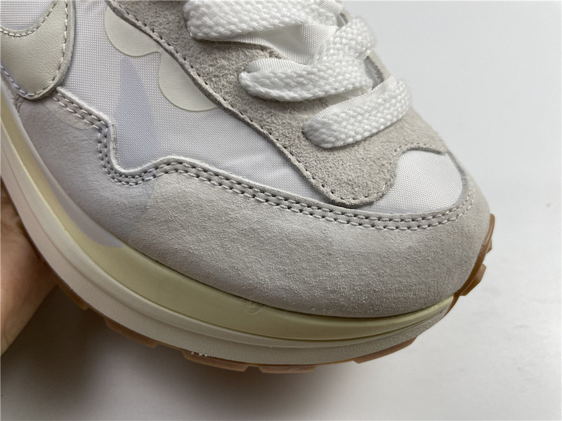SACAI X NIKE VAPORWAFFLE DD1875-100