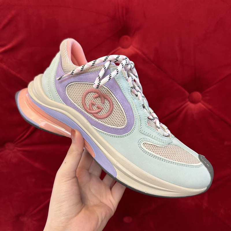 GUCC Run Lace-up Sneakers