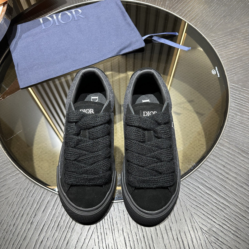 DR B33 SNEAKER