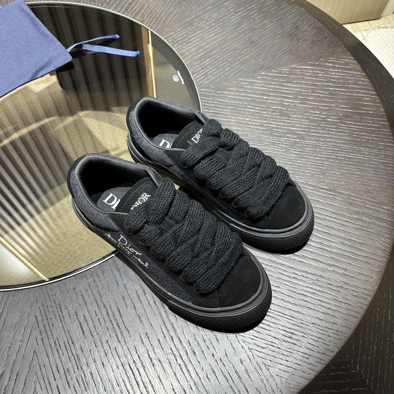 DR B33 SNEAKER