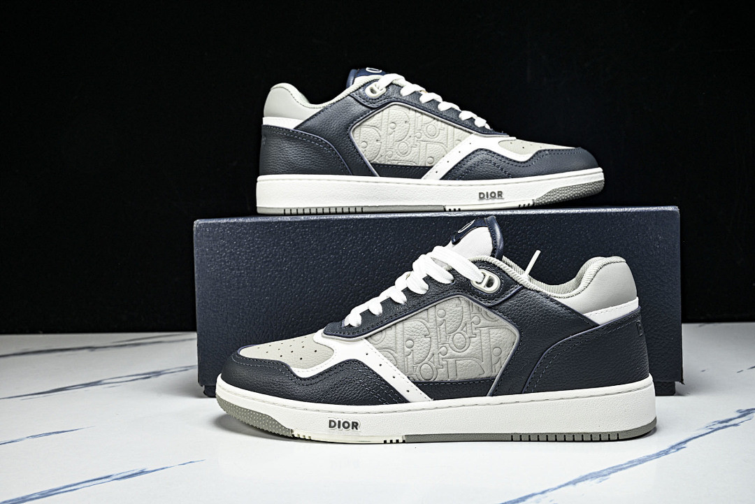 D10r SNEAKERS