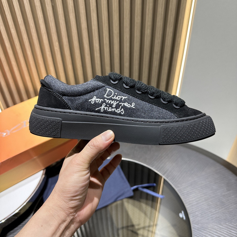 DR B33 SNEAKER