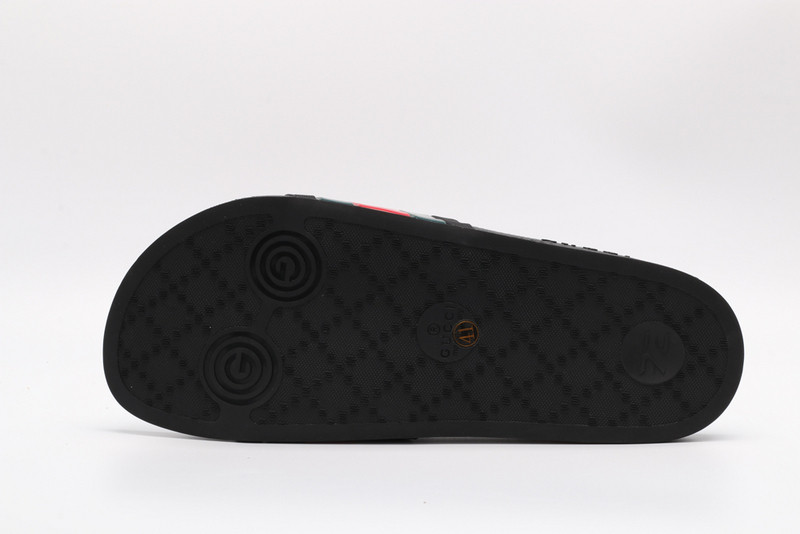 GUC LEATHER SLIDE
