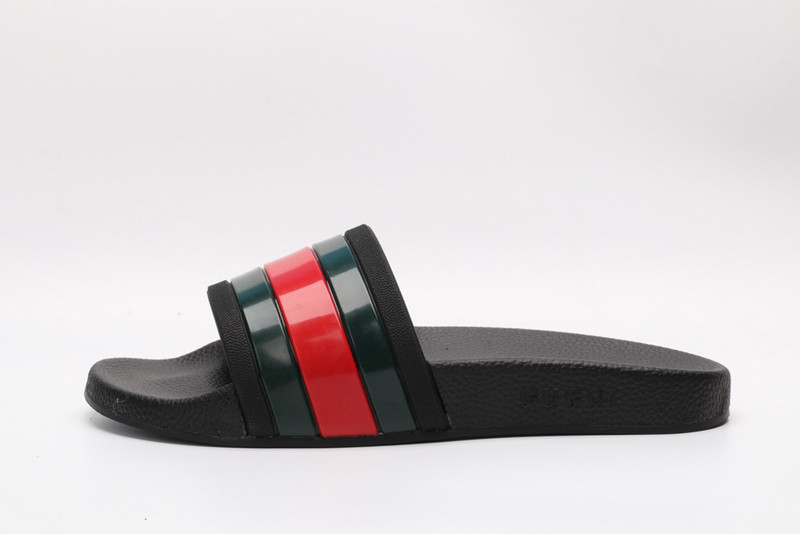 GUC LEATHER SLIDE