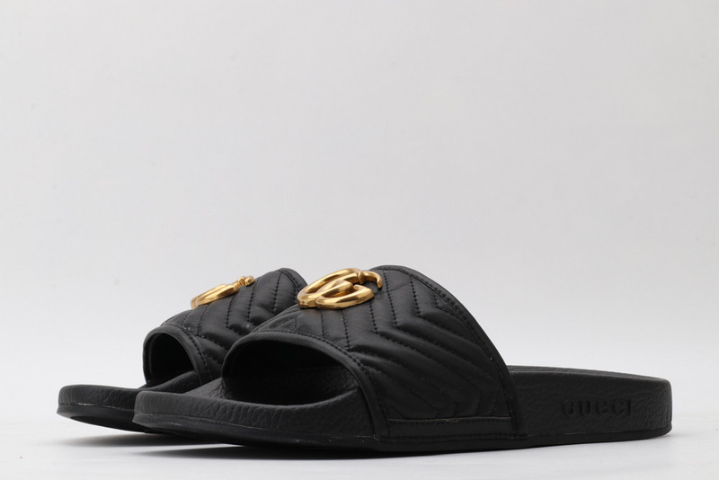 GUC LEATHER SLIDE
