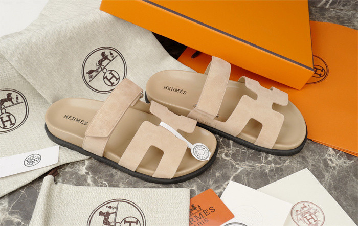H*rmes Sandals