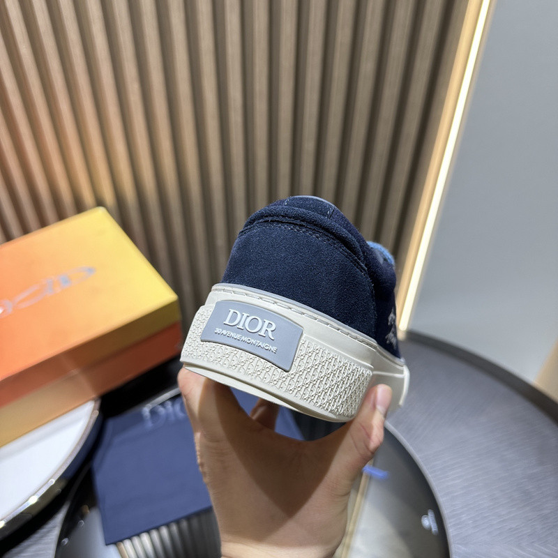 DR B33 SNEAKER