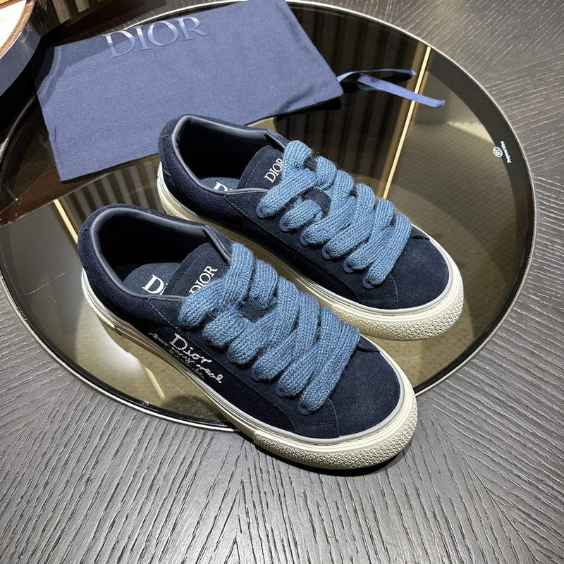 DR B33 SNEAKER