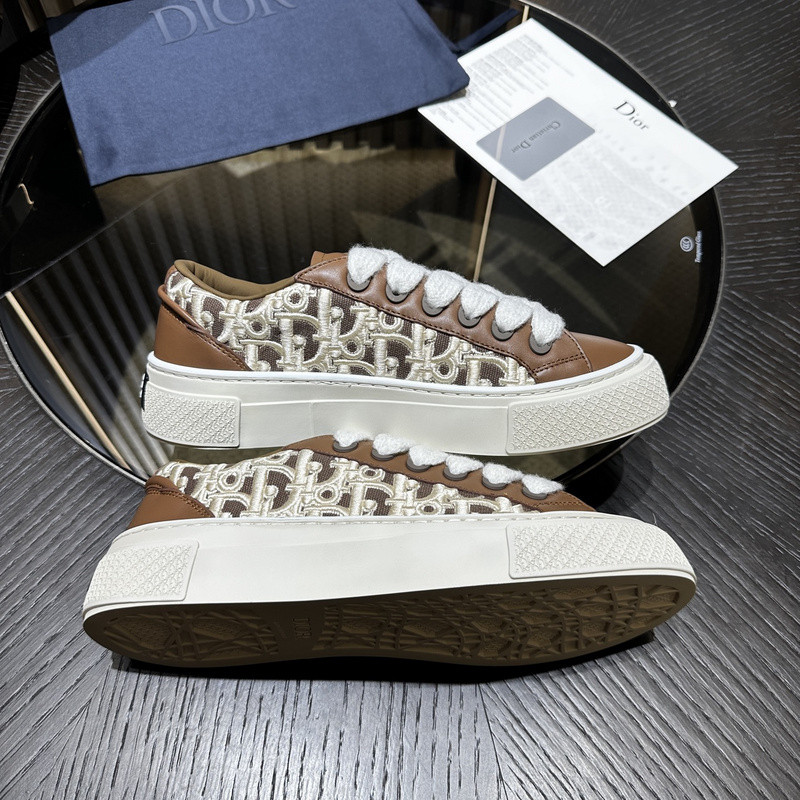 DR B33 SNEAKER