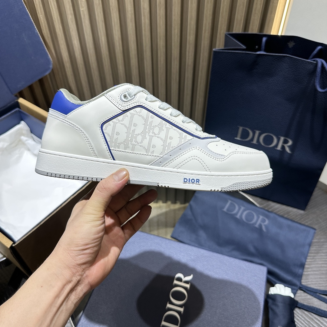 D10r SNEAKERS