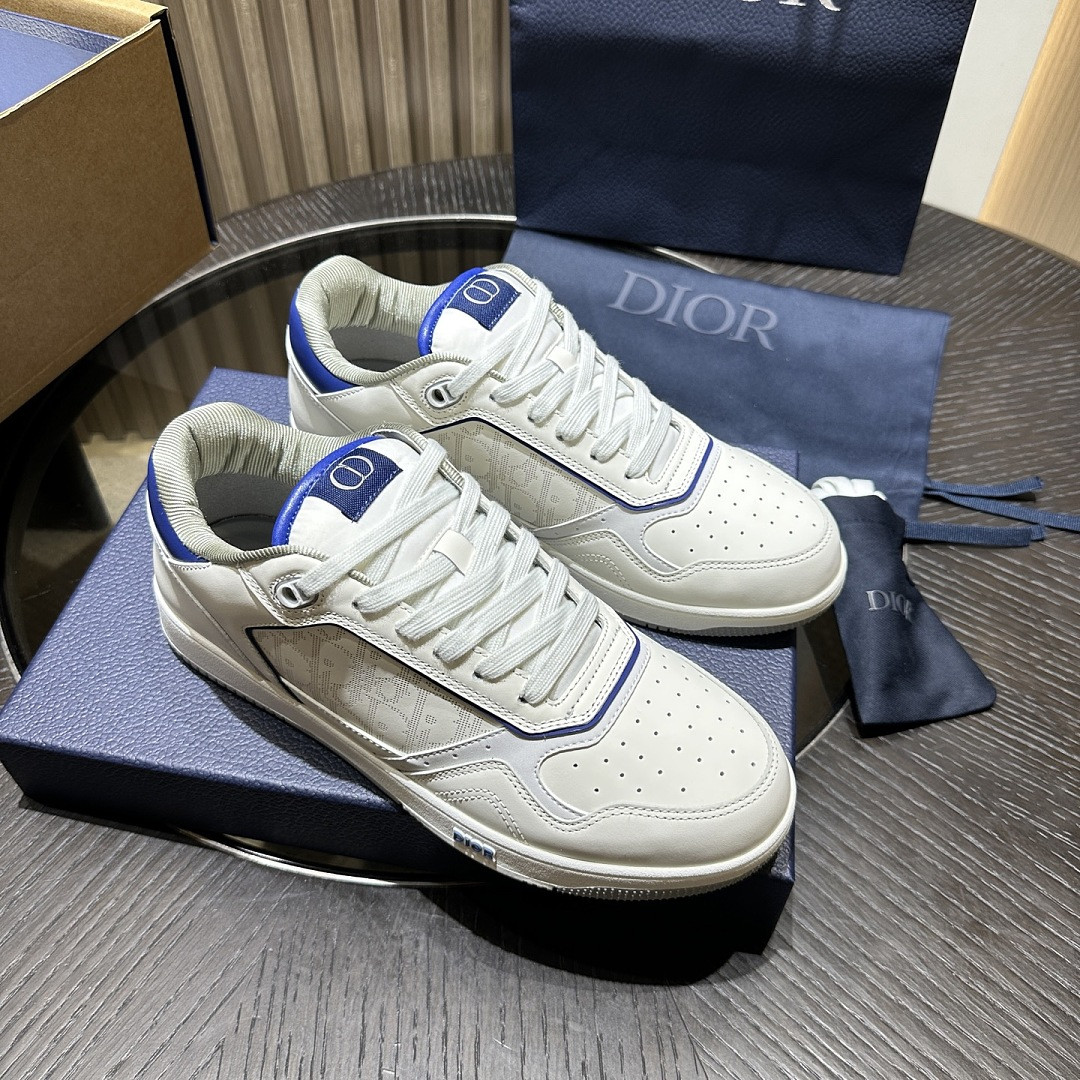 D10r SNEAKERS