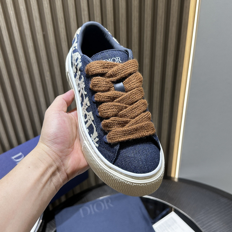 DR B33 SNEAKER