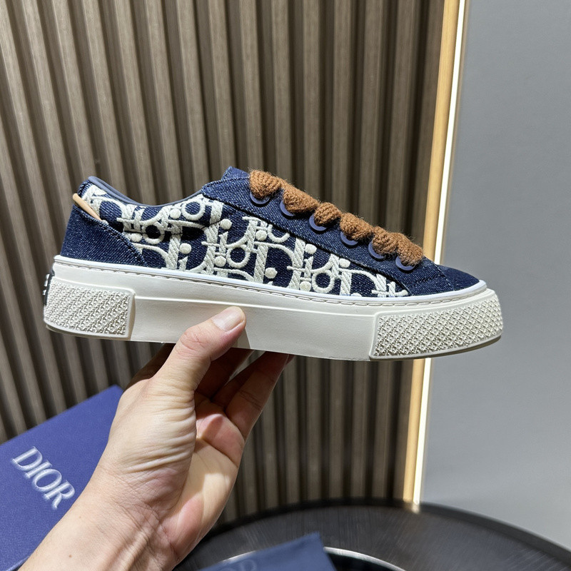 DR B33 SNEAKER
