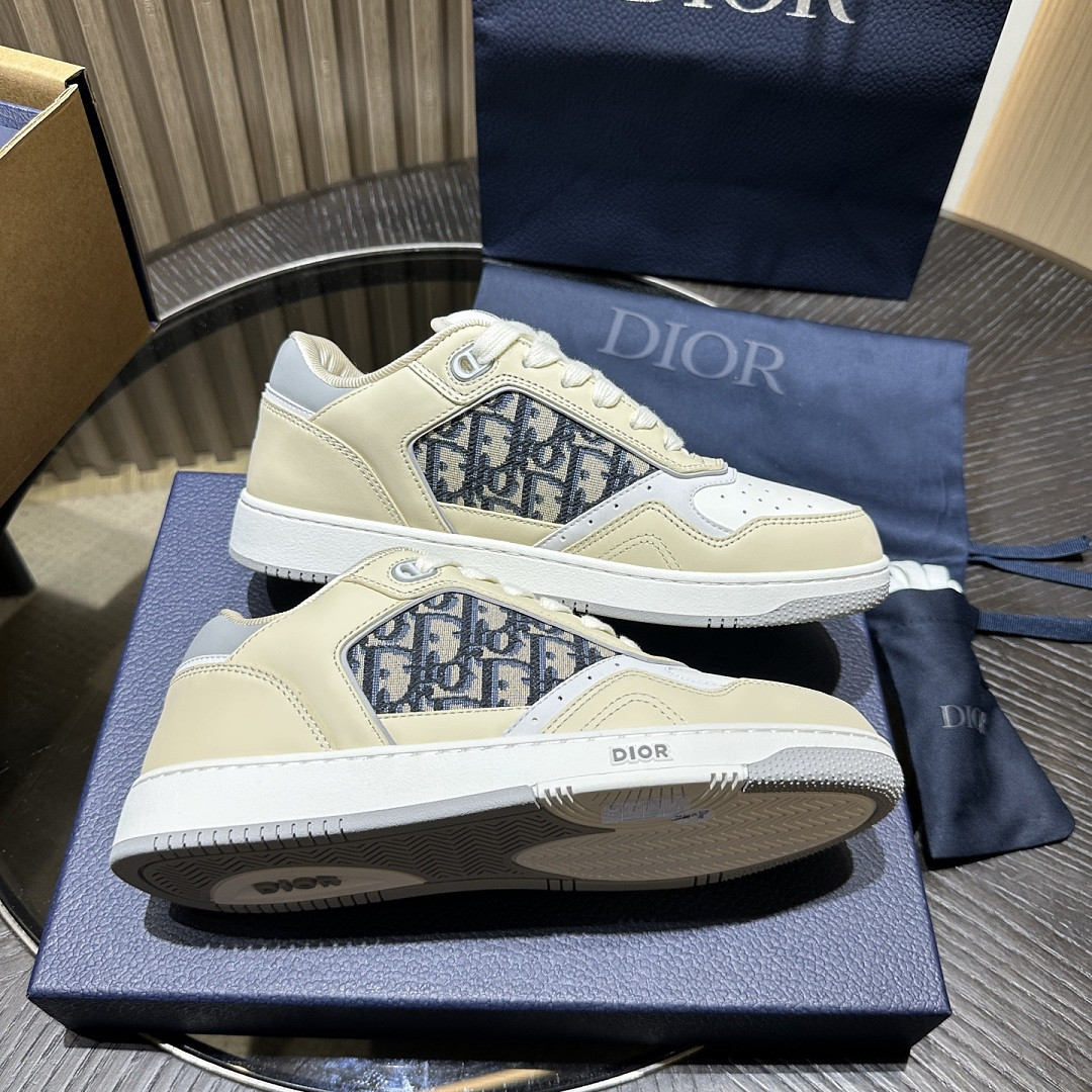 D10r SNEAKERS