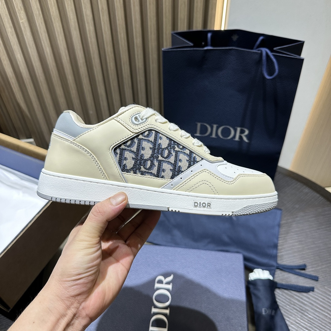 D10r SNEAKERS