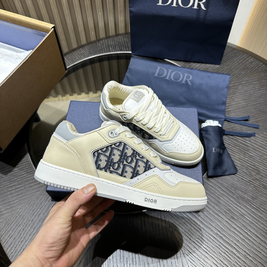 D10r SNEAKERS