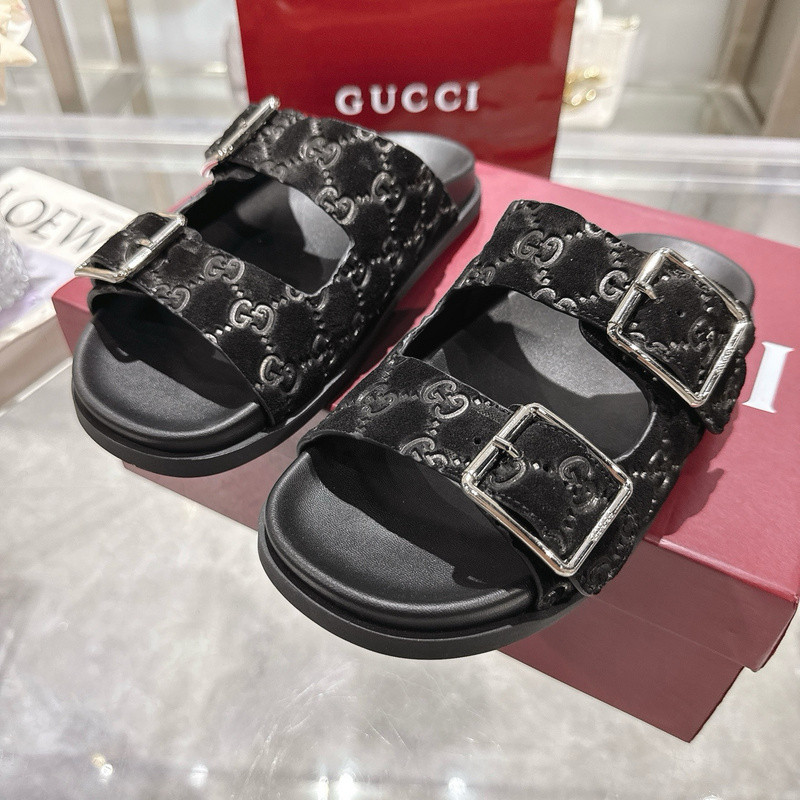 GUC LEATHER SLIDE