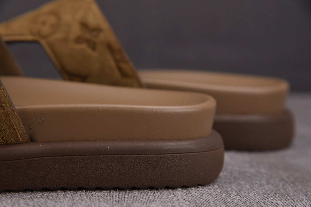 LOU1_TON SLIPPERS