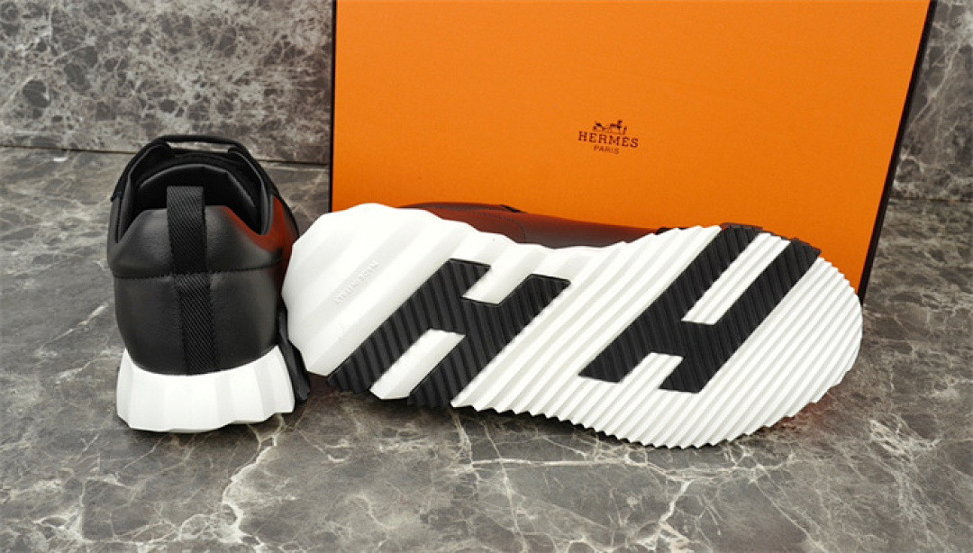 H*ER*MES SNEAKER
