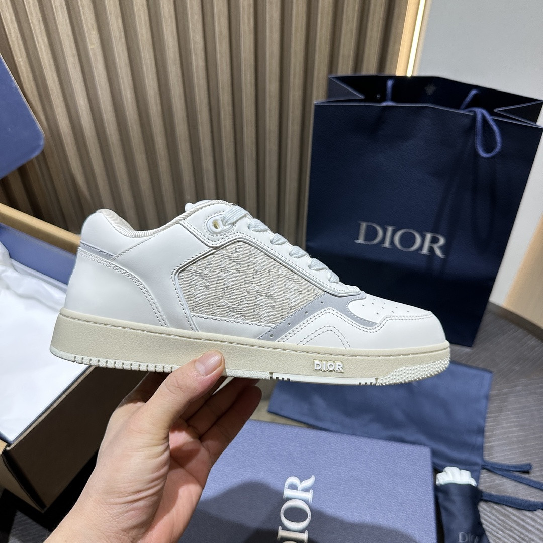 D10r SNEAKERS