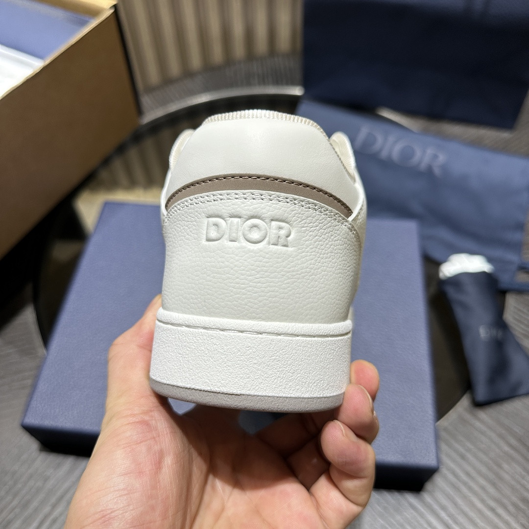 D10r SNEAKERS