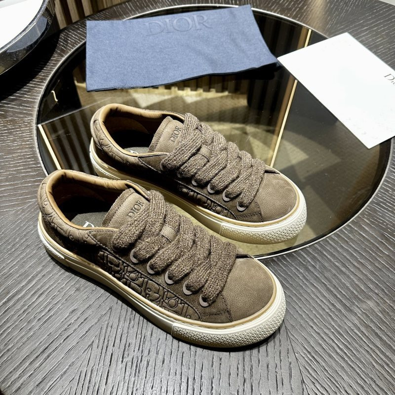 DR B33 SNEAKER