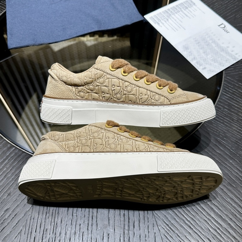 DR B33 SNEAKER