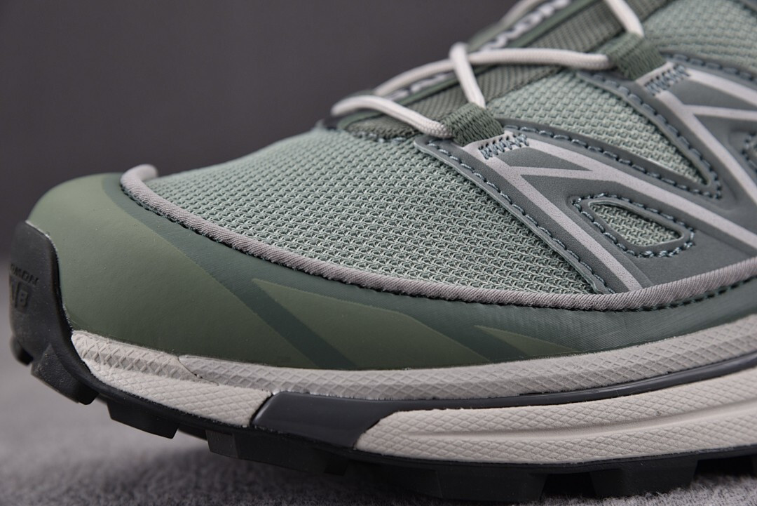 Salomon XT-6 