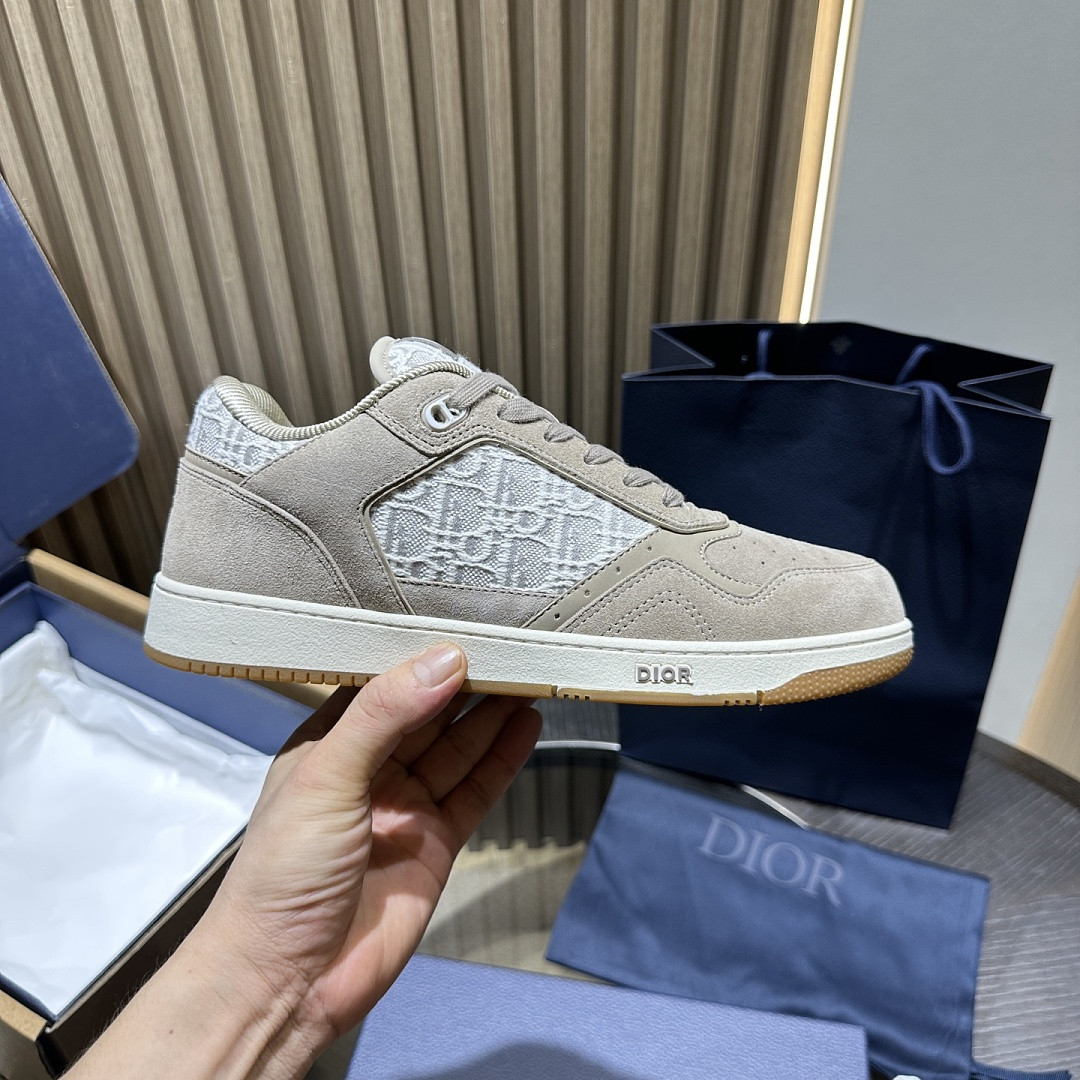 D10r SNEAKERS