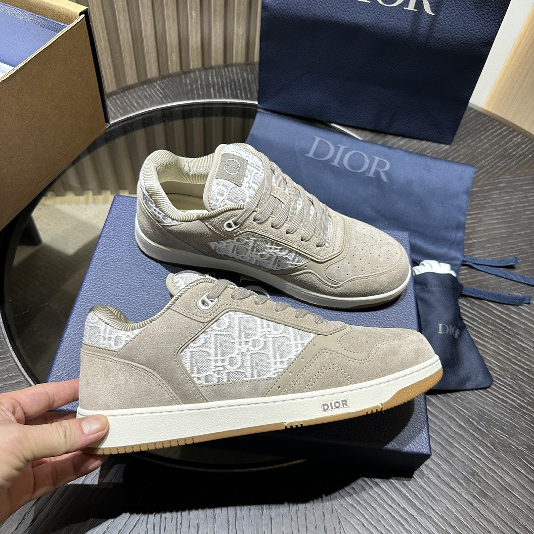 D10r SNEAKERS
