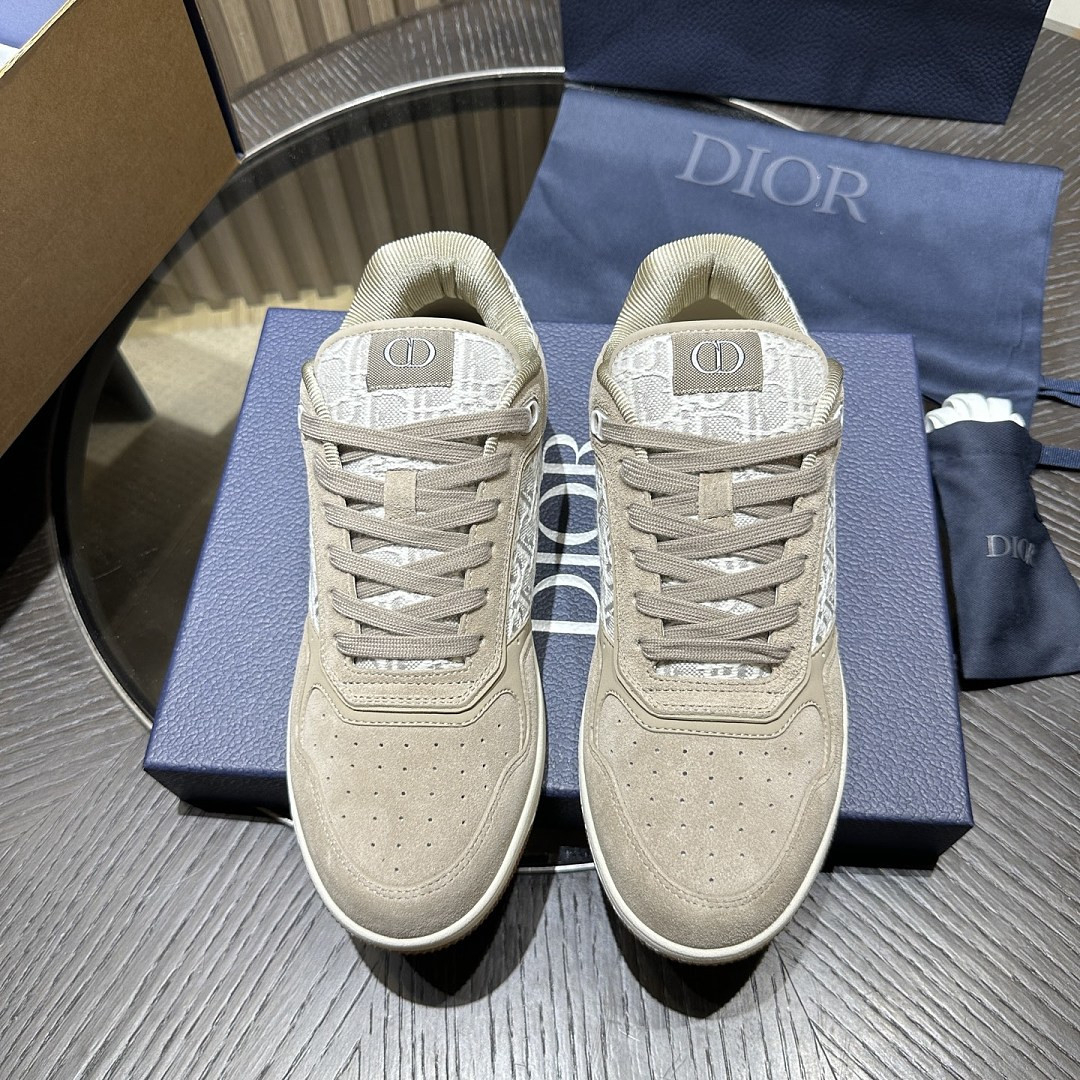 D10r SNEAKERS