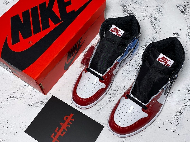 AIR JORDAN 1 RETRO HIGH OG FEARLESS CK5666-100