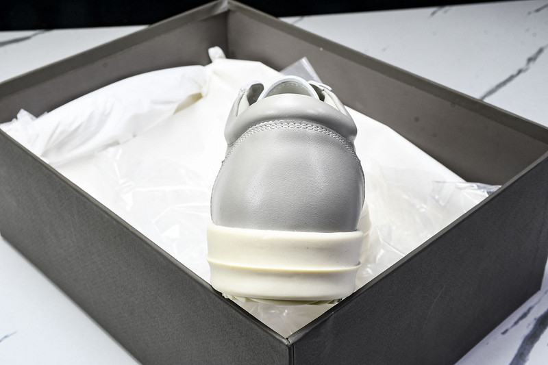 RICK 0WENS SNEAKERS
