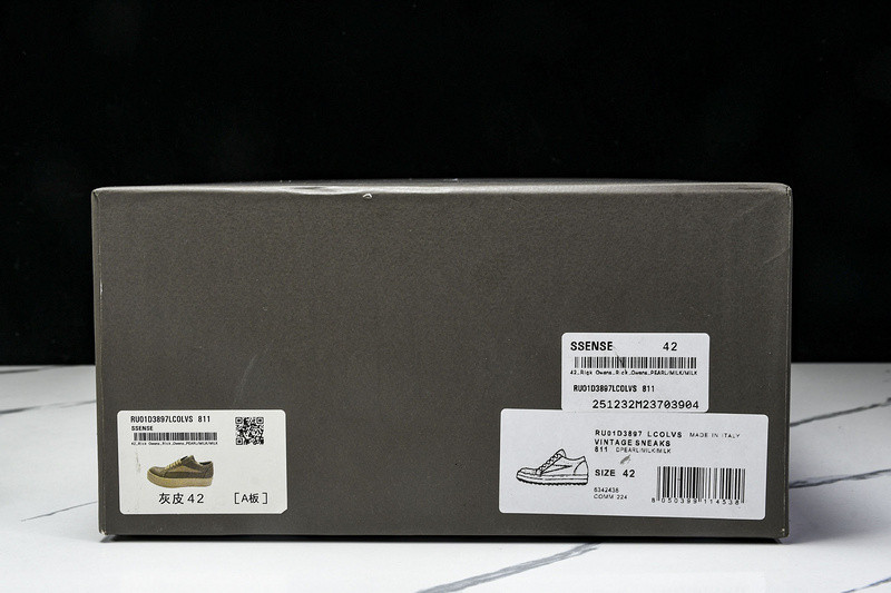 RICK 0WENS SNEAKERS