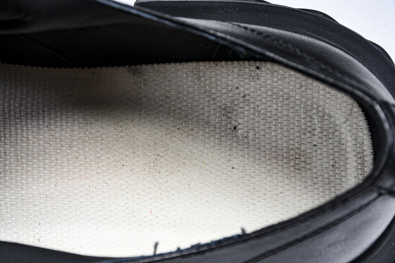 RICK 0WENS SNEAKERS