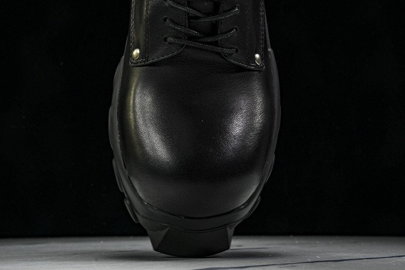 RICK 0WENS SNEAKERS