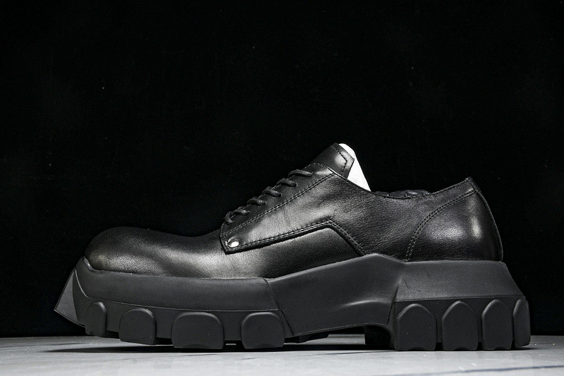 RICK 0WENS SNEAKERS