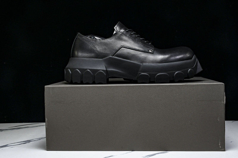 RICK 0WENS SNEAKERS