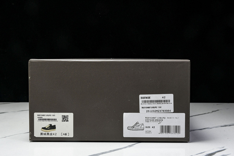RICK 0WENS SNEAKERS