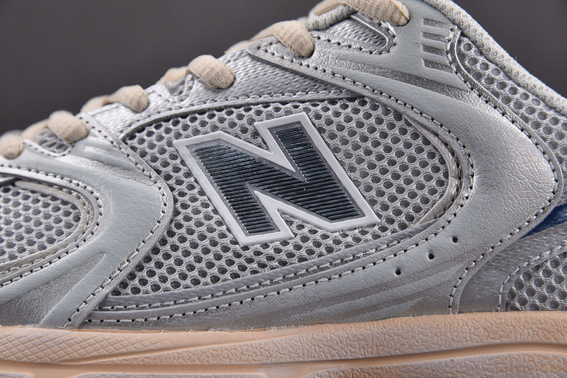 New Balance 530