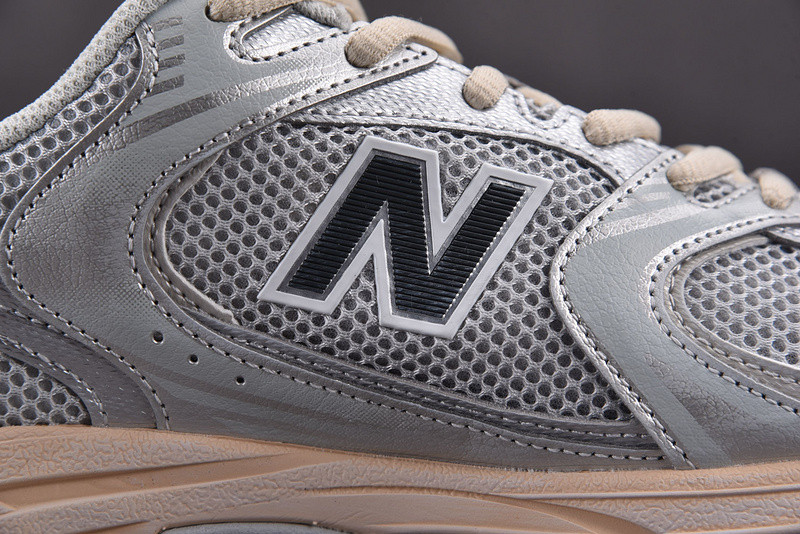 New Balance 530