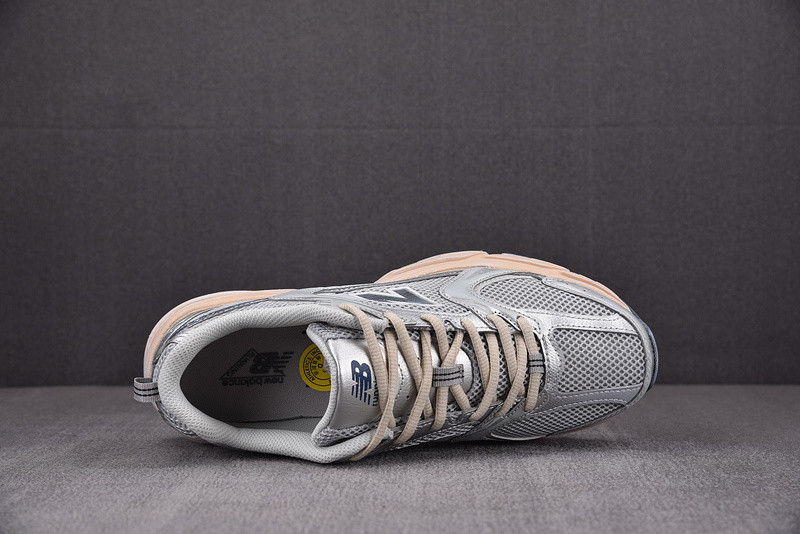 New Balance 530