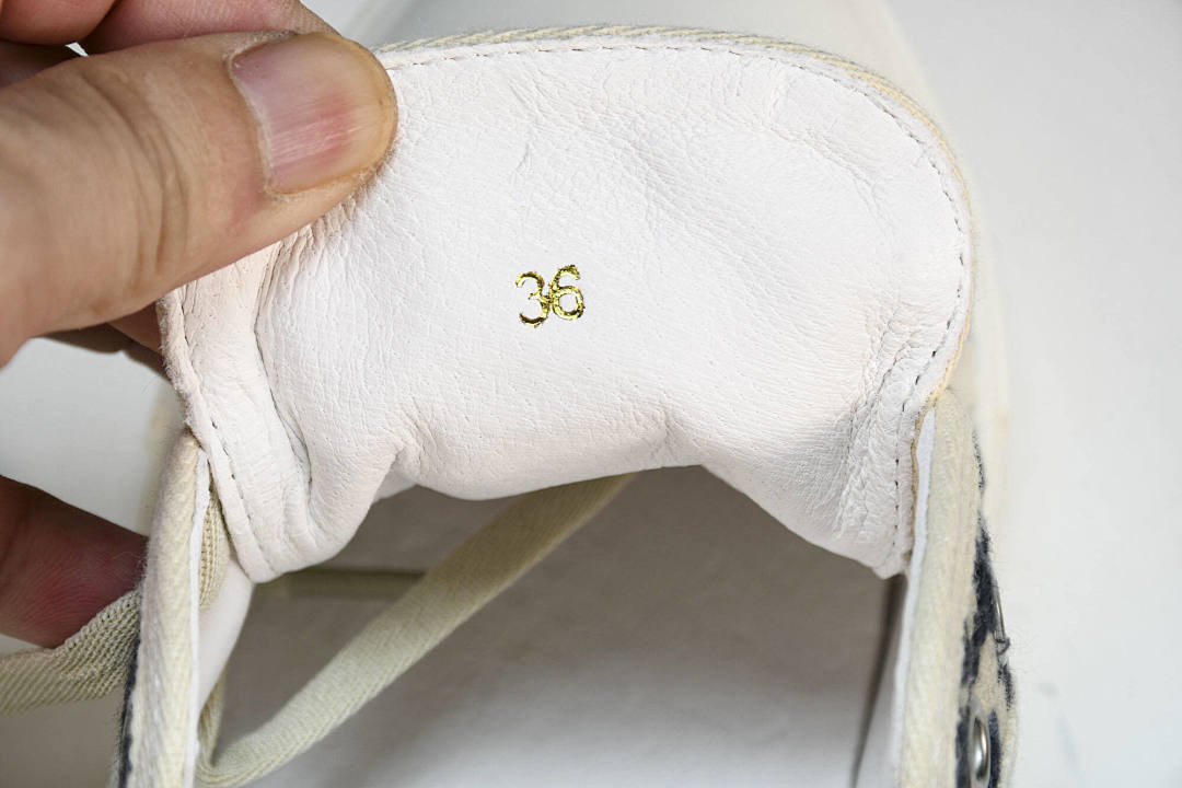 B23 OBLIQUE LOW SNEAKERS