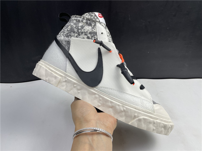 Nike Blazer Mid READYMADE CZ3589-100