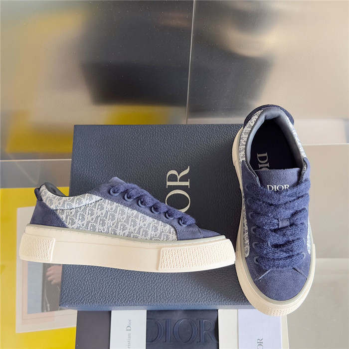 DR B33 SNEAKER