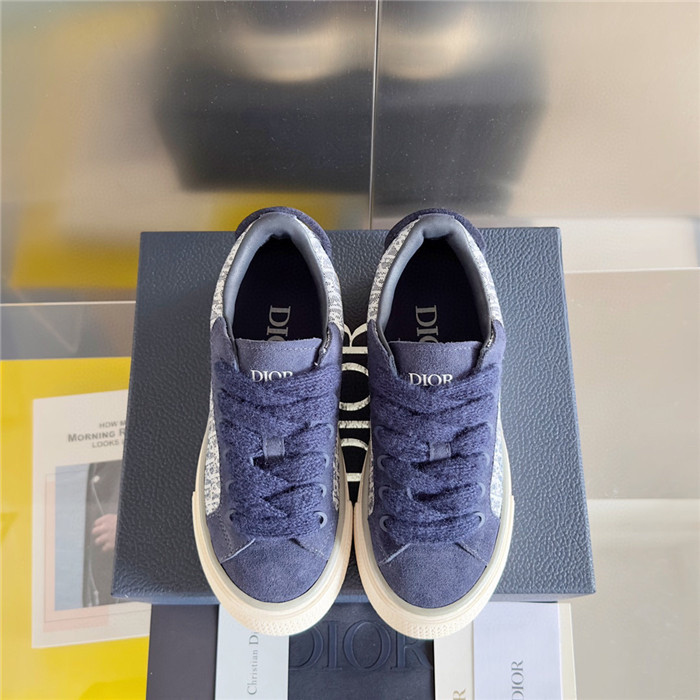 DR B33 SNEAKER