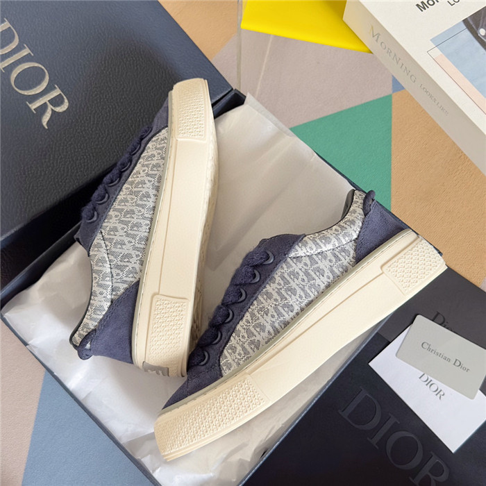 DR B33 SNEAKER