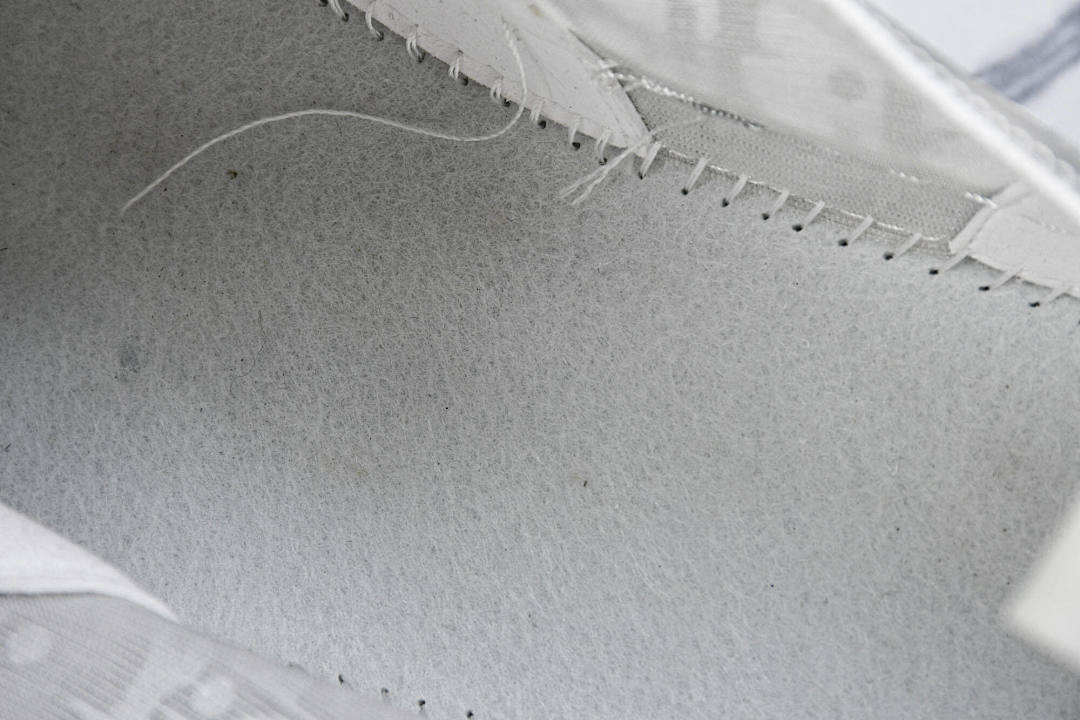 B23 OBLIQUE LOW SNEAKERS