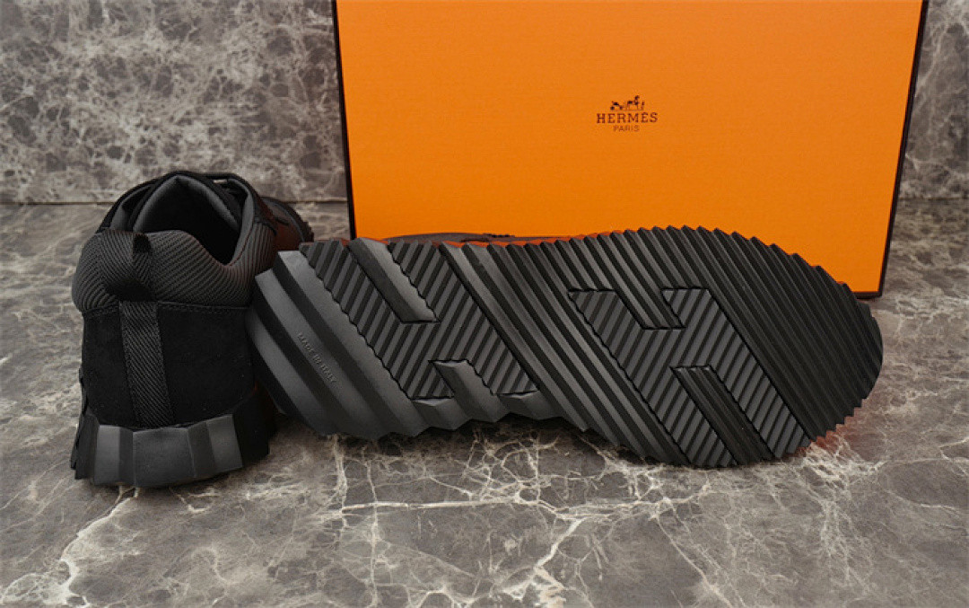 H*ER*MES SNEAKER